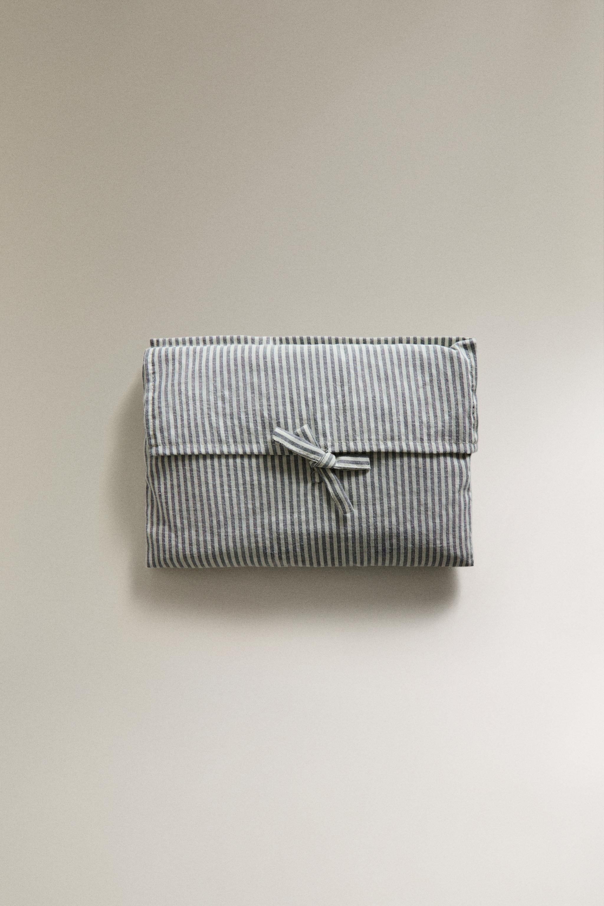 HOUSSE MATELAS À LANGER BÉBÉ RAYURES